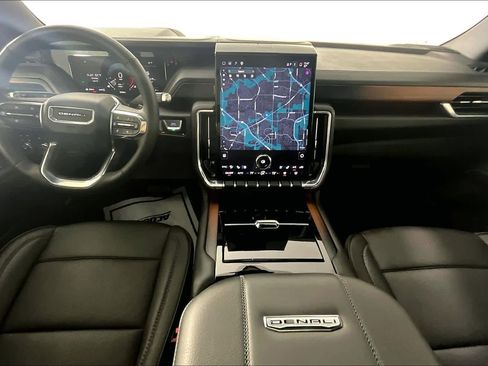 Used 2026 GMC Yukon Denali w/ Sun & Power Step Package AWD/4WD image 13