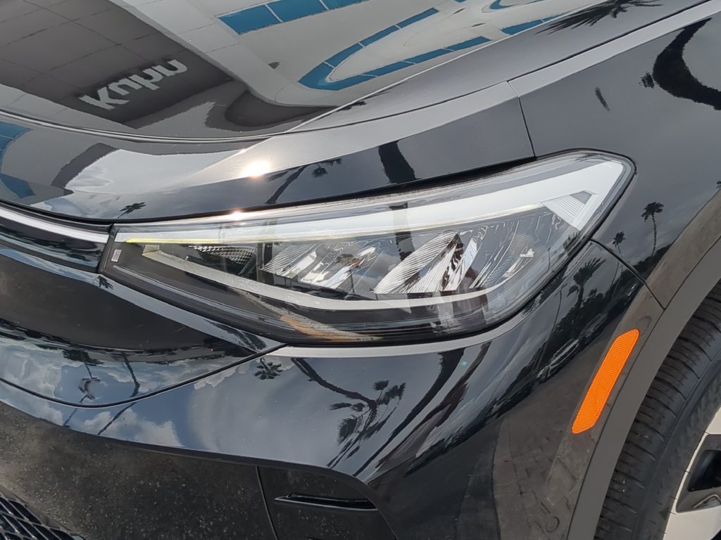 Certified 2023 Volkswagen ID.4 Pro AWD/4WD image 7