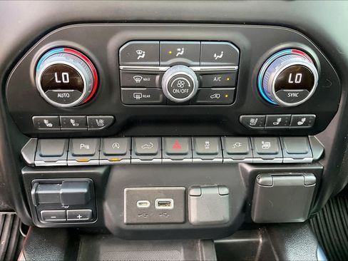 Used 2022 Chevrolet Silverado 1500 LTZ w/ LTZ Convenience Package II RWD image 34
