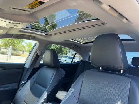 Used 2018 Lexus ES 350 w/ Navigation System Package FWD image 16