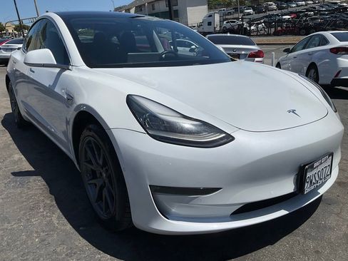 Used 2019 Tesla Model 3 Mid Range RWD image 64