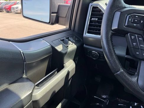 Used 2015 Ford F150 XLT w/ Equipment Group 302A Luxury AWD/4WD image 27
