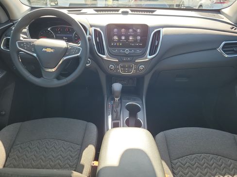Used 2024 Chevrolet Equinox LT FWD image 12