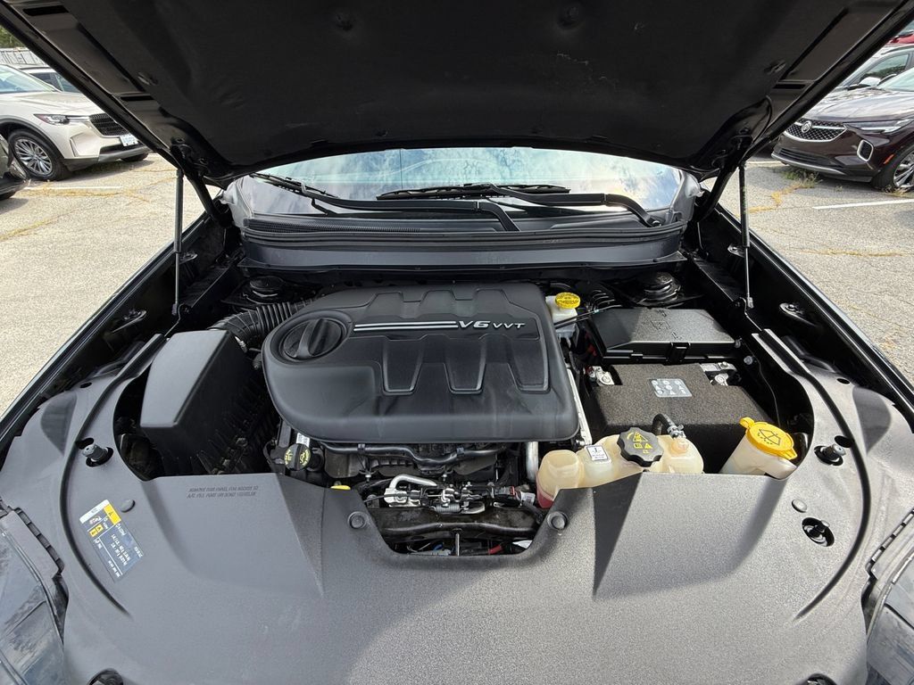 Used 2022 Jeep Cherokee Trailhawk AWD/4WD image 27