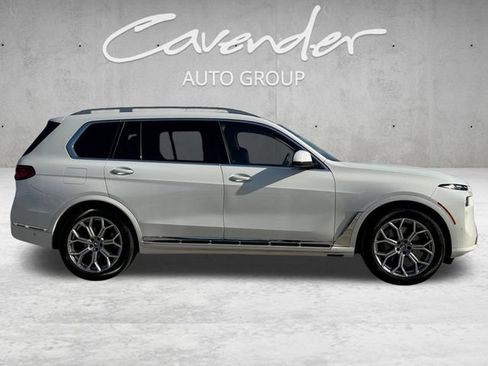 Used 2025 BMW X7 xDrive40i AWD/4WD image 17