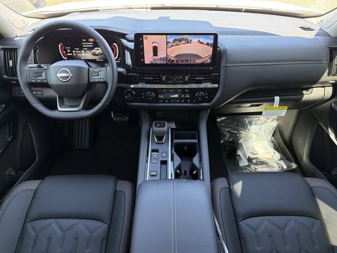 New 2026 Nissan Pathfinder Platinum w/ Cargo Package FWD image 2