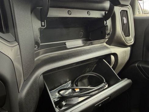 Used 2025 Chevrolet Silverado 1500 W/T w/ Z71 Off-Road Package AWD/4WD image 25