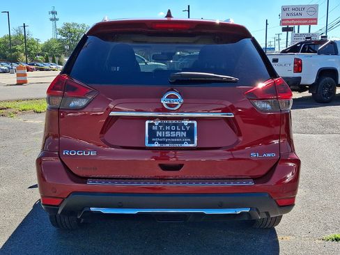 Used 2020 Nissan Rogue SL w/ Premium Package AWD/4WD image 6