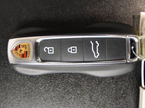 Certified 2024 Porsche Cayenne S AWD/4WD image 40