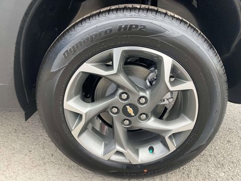 New 2026 Chevrolet Trax LT w/ Sunroof Package image 10