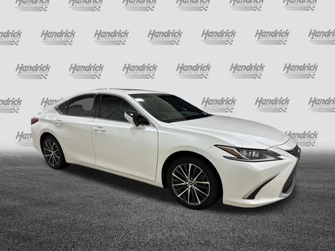 Used 2023 Lexus ES 300h w/ Premium Package image 2