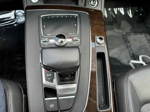 Used 2019 Audi Q5 2.0T Premium Plus w/ Premium Plus Package image 30
