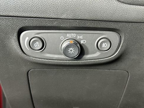Used 2023 Buick Encore GX Preferred w/ Cold Weather Comfort Package AWD/4WD image 21