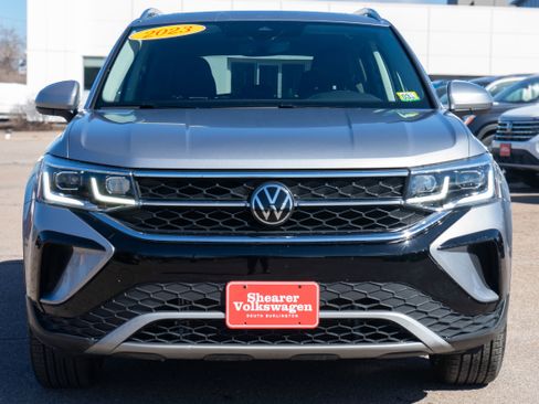 Certified 2023 Volkswagen Taos SEL image 7