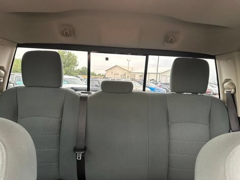Used 2017 RAM 1500 Classic SLT AWD/4WD image 30