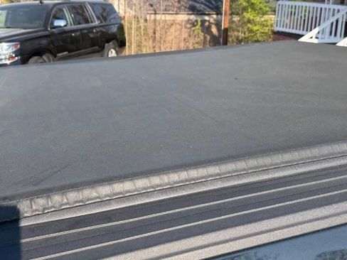 Used 2017 Ford F150 Platinum w/ Equipment Group 701A Luxury image 10