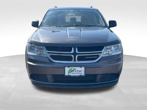 Used 2017 Dodge Journey SE FWD image 2