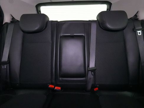 Used 2022 Buick Encore Preferred AWD/4WD image 18