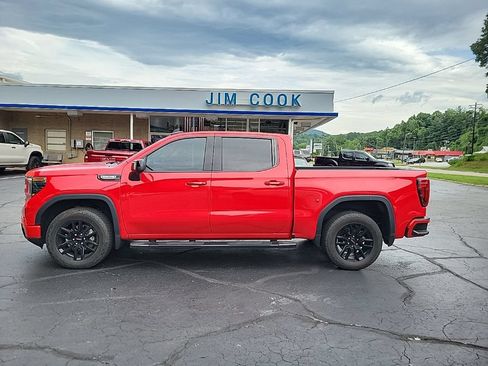 Used 2024 GMC Sierra 1500 Elevation w/ Elevation Premium Package AWD/4WD image 12
