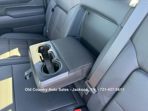 Used 2025 Chevrolet Silverado 2500 High Country w/ Midnight Edition image 40