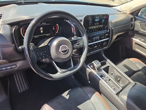 Certified 2023 Nissan Pathfinder Platinum w/ Cargo Package FWD image 11