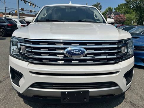 Used 2018 Ford Expedition Max XLT w/ Equipment Group 202A AWD/4WD image 8