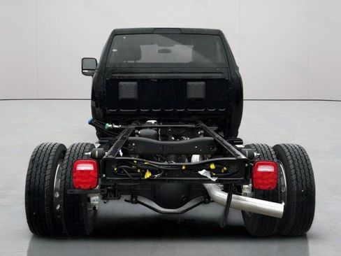 New 2024 RAM 4500 Tradesman image 4