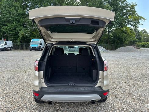 Used 2018 Ford Escape SE AWD/4WD image 14
