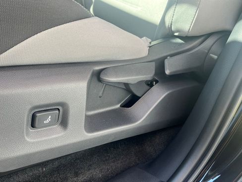 New 2025 Toyota Tacoma TRD Off-Road image 8