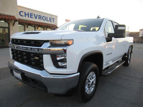 Used 2020 Chevrolet Silverado 2500 LT image 1