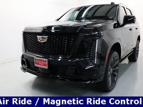 Used 2025 Cadillac Escalade V image 39