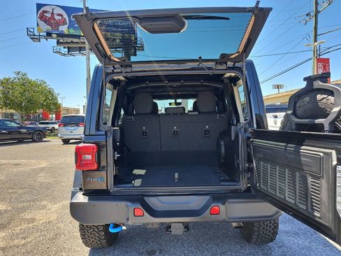 Used 2022 Jeep Wrangler Unlimited Rubicon 4xe w/ Cold Weather Group image 23