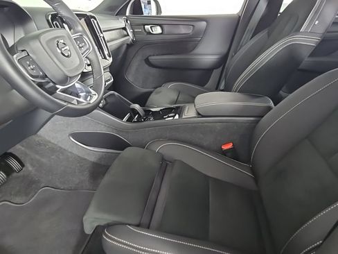 Certified 2023 Volvo XC40 Recharge Ultimate AWD/4WD image 22