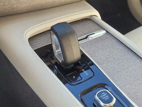 Used 2023 Volvo XC90 B6 Plus w/ Protection Package Premier image 25