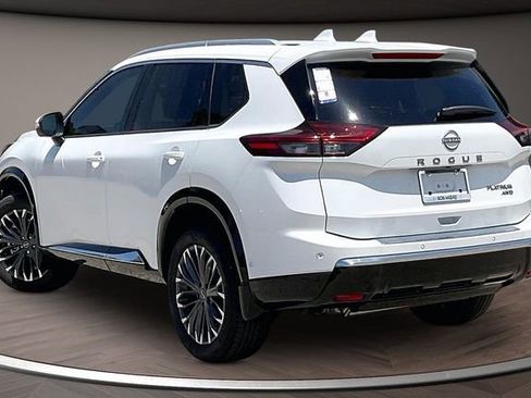 New 2026 Nissan Rogue Platinum w/ Tech Package AWD/4WD image 3