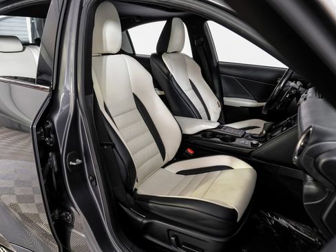 Used 2022 Lexus IS 350 F Sport RWD image 38