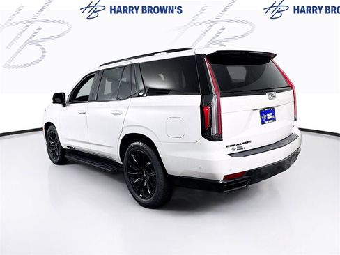 Used 2021 Cadillac Escalade Sport Platinum w/ LPO, ONYX Package image 32