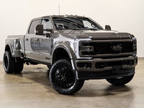 Used 2026 Ford F450 Platinum w/ Platinum Plus Package AWD/4WD image 4