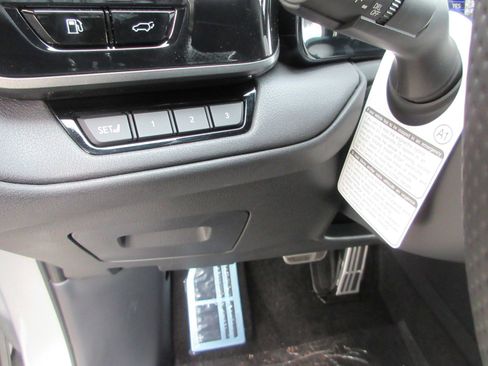 New 2025 Lexus TX 500h AWD image 29