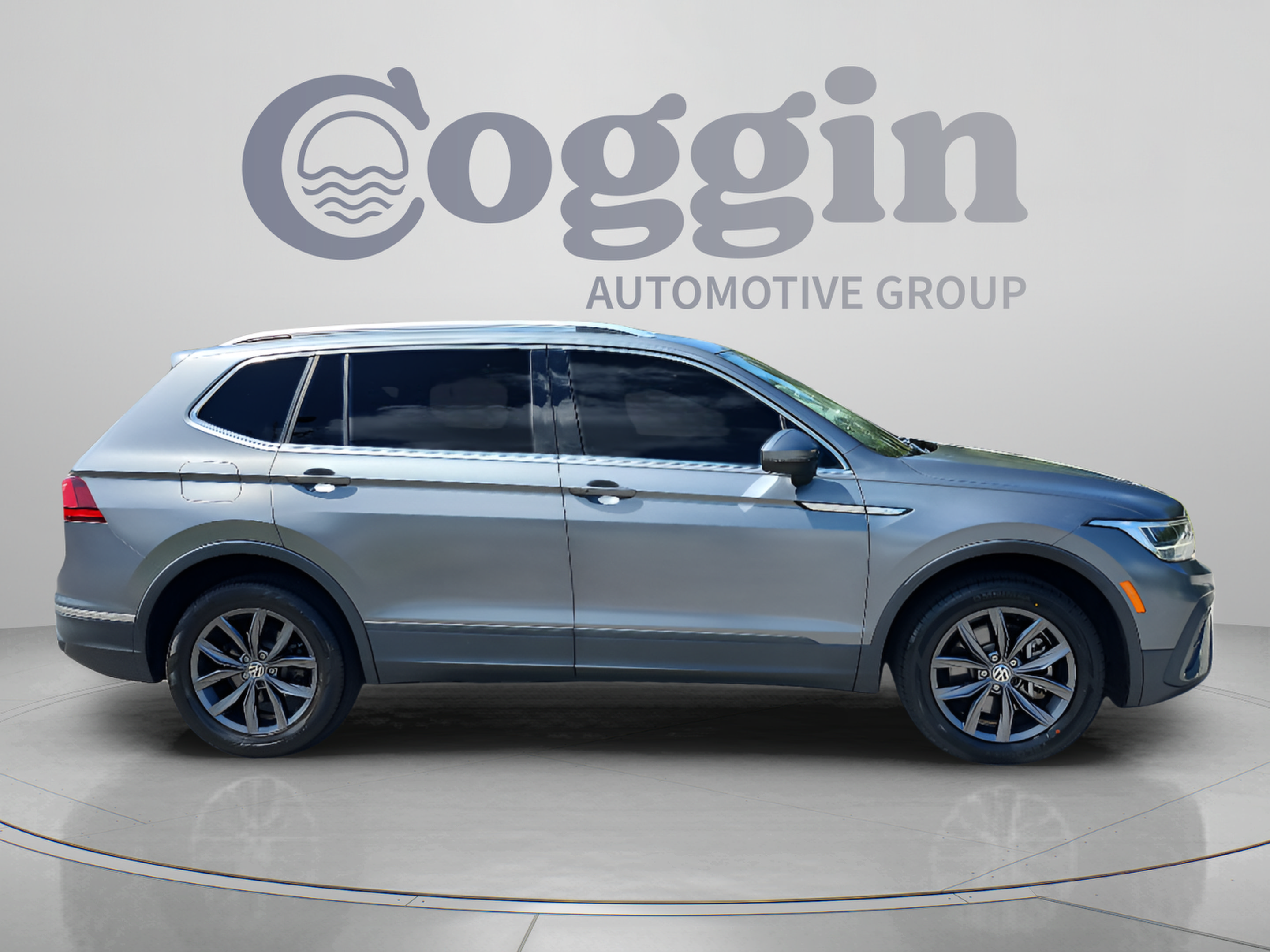 Used 2022 Volkswagen Tiguan SE FWD image 6