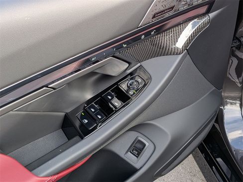 New 2026 BMW i5 eDrive40 image 15