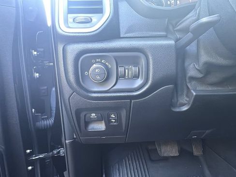 Used 2019 RAM 1500 Big Horn AWD/4WD image 14