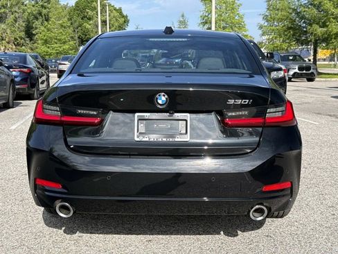 Used 2025 BMW 330i Sedan RWD image 4