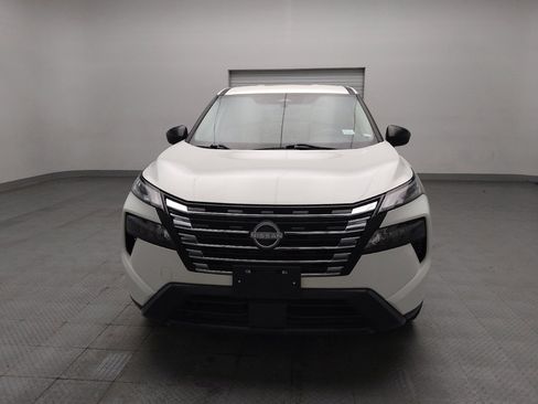 Used 2024 Nissan Rogue S FWD image 15