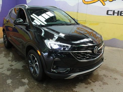 Used 2023 Buick Encore GX Essence image 4