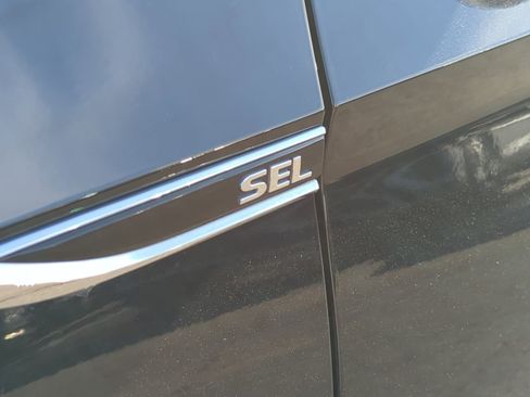 Certified 2021 Volkswagen Jetta SEL Premium image 24