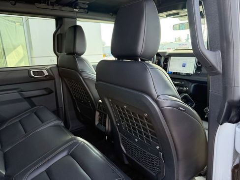New 2026 Ford Bronco Badlands image 24