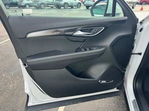 Used 2024 Buick Envision Preferred image 14
