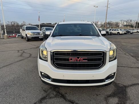 Used 2018 GMC Yukon SLE w/ SLE Value Package image 2