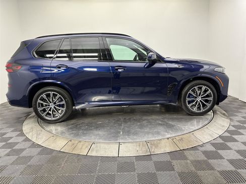 New 2026 BMW X5 xDrive40i w/ M Sport Package image 17